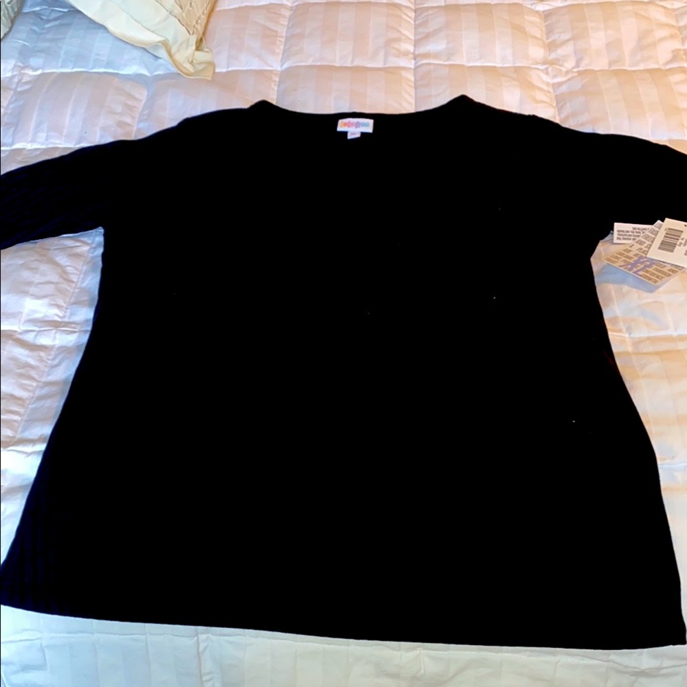NWT Lularoe Gigi top